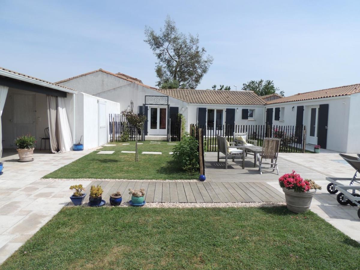 Laubertiere Bed & Breakfast มาเรนน์ส ภายนอก รูปภาพ