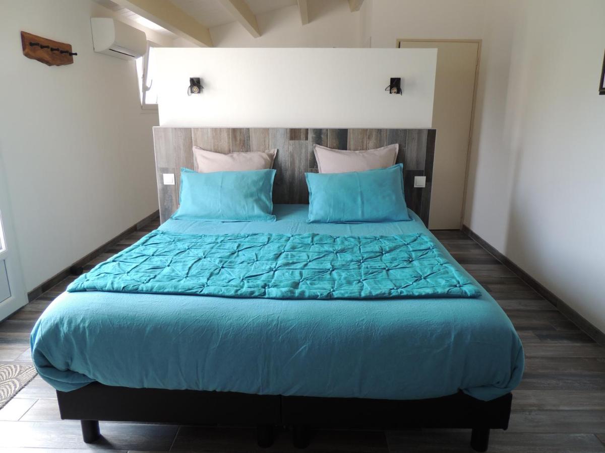 Laubertiere Bed & Breakfast มาเรนน์ส ภายนอก รูปภาพ